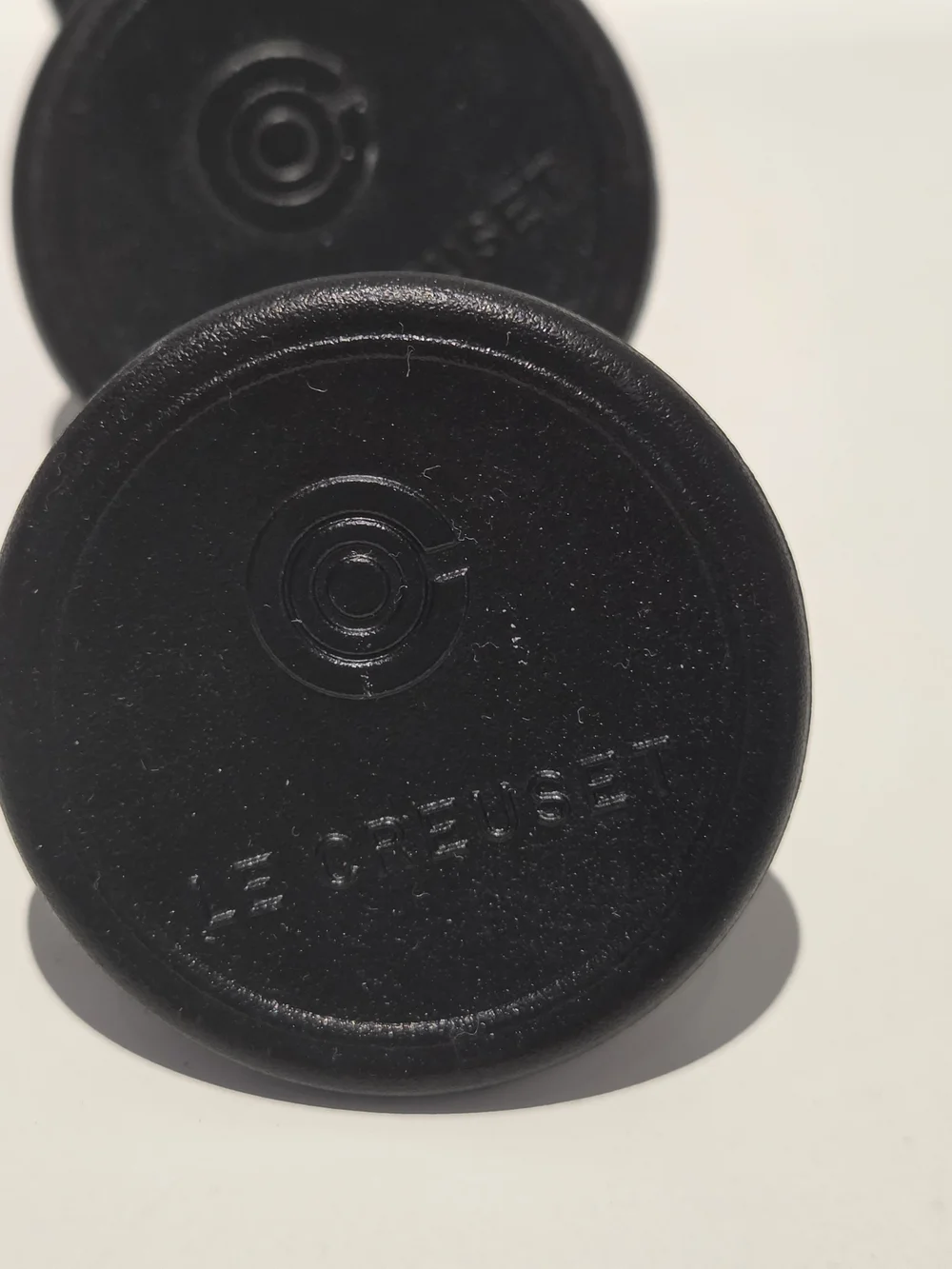 Le Creuset Lot Of 6 Knobs Black Phenolic Replacement Preowned 2x 2.2